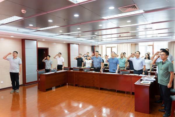 州國投公司舉行7月支部主題黨日活動