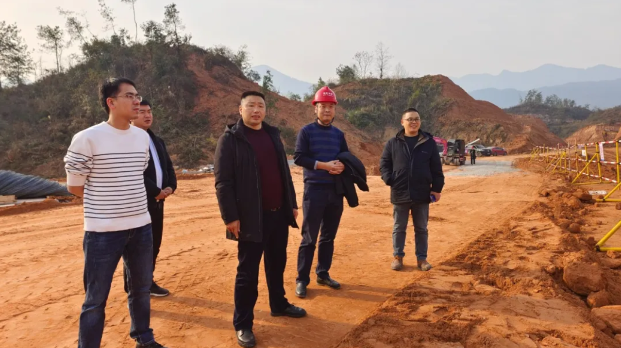 董事長(zhǎng)胡明義帶隊(duì)開(kāi)展節(jié)前安全生產(chǎn)大檢查