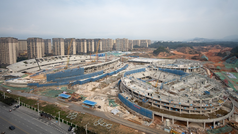 進入鋼結構主體施工階段  恩施“小鳥巢”架起鋼鐵“脊梁骨”